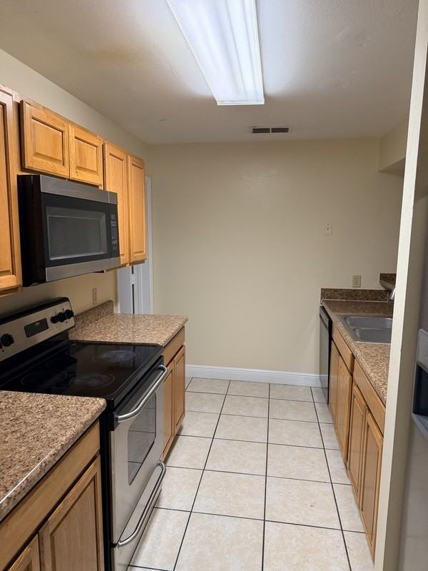 479 Prestwick Pl - Photo 3 of 40
