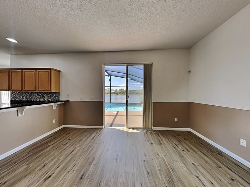 728 Hardwood Cir - Photo 5 of 28