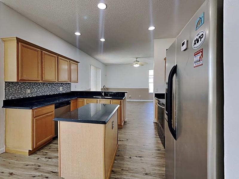 728 Hardwood Cir - Photo 6 of 28
