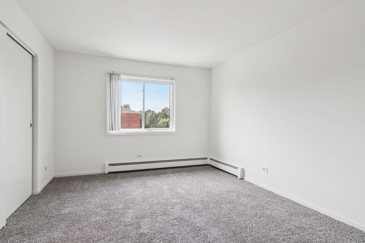Georgian Court Apartments - Photo 7 of 8