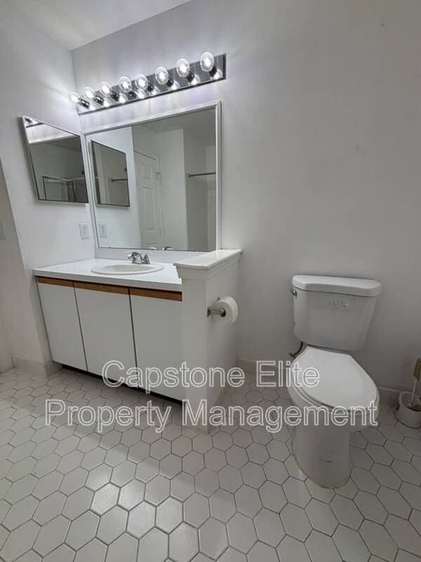 20 Ashby Ln - Photo 5 of 15