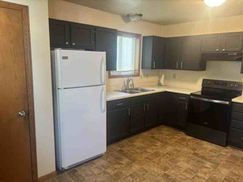 808 Harney Ave - Photo 4 of 12