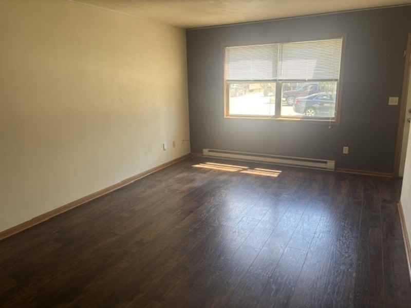 808 Harney Ave - Photo 5 of 12