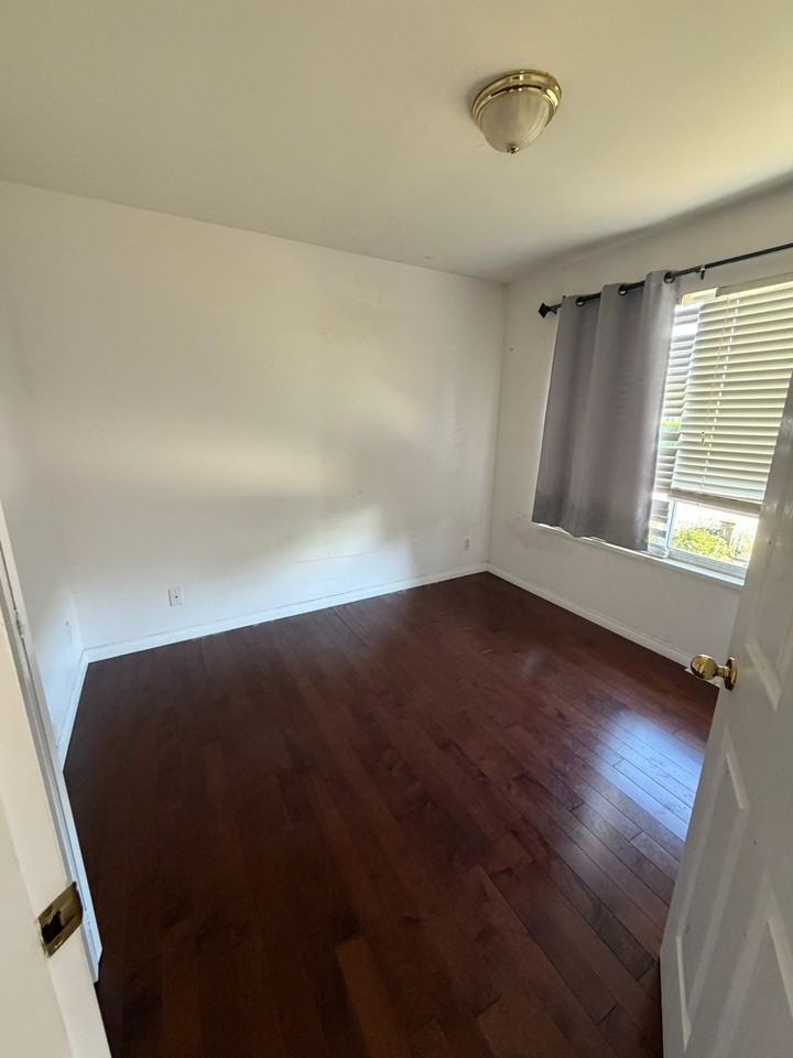 4849 Canada Way - Photo 11