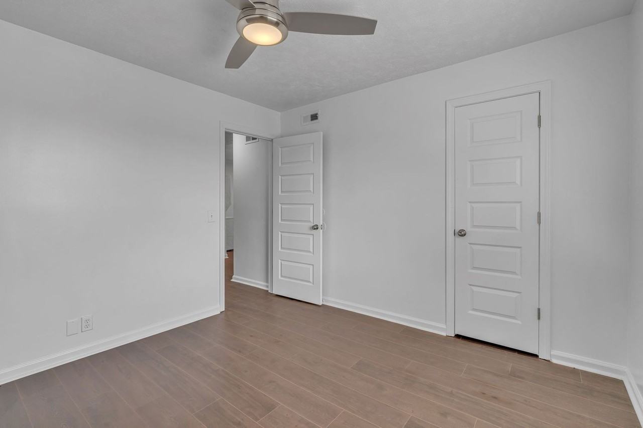 Jefferson Flats - Photo 4 of 50