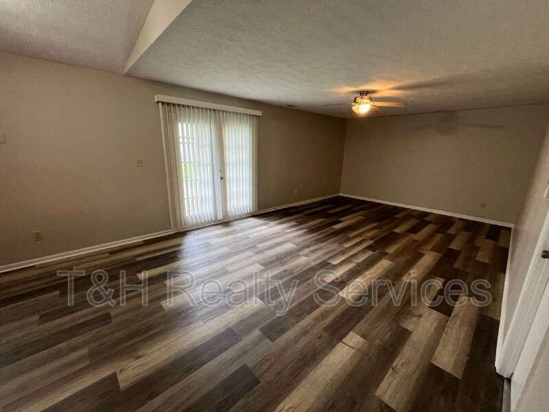 8114 Jade Ct - Photo 6 of 19