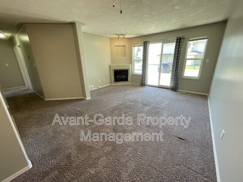 4405 37 St. Stony Plain #9 - Photo 3 of 18