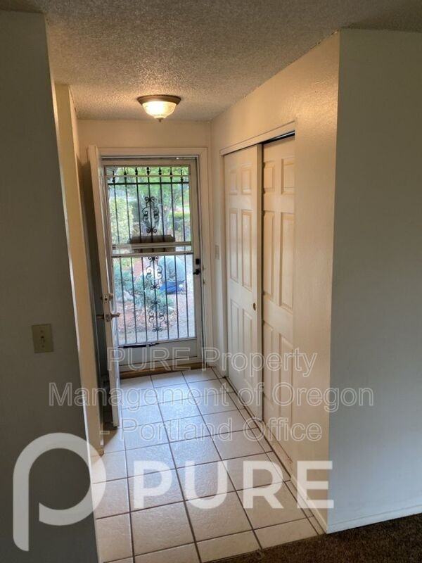 1725 Se 5th St - Photo 7 of 26