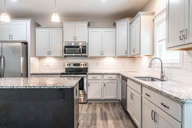 643 Lilac Ln - Photo 6 of 25