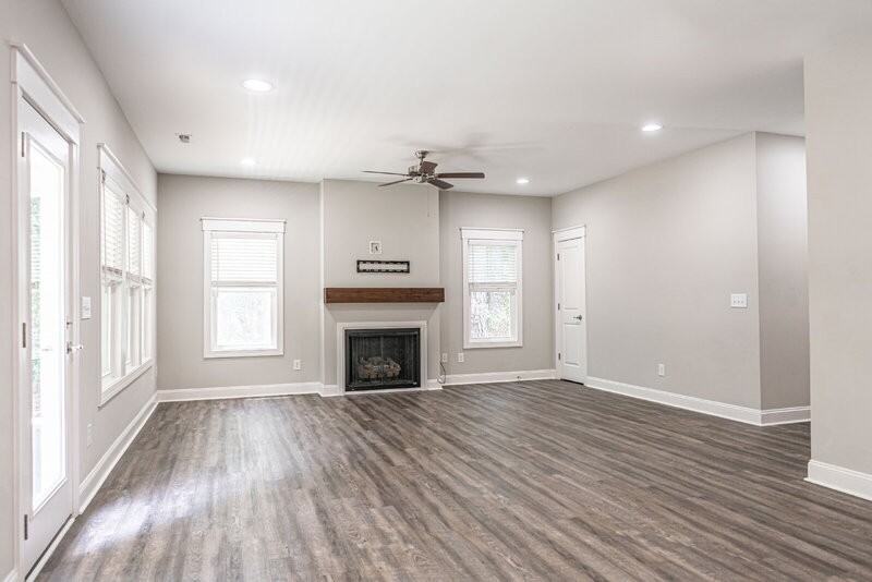 643 Lilac Ln - Photo 7 of 25