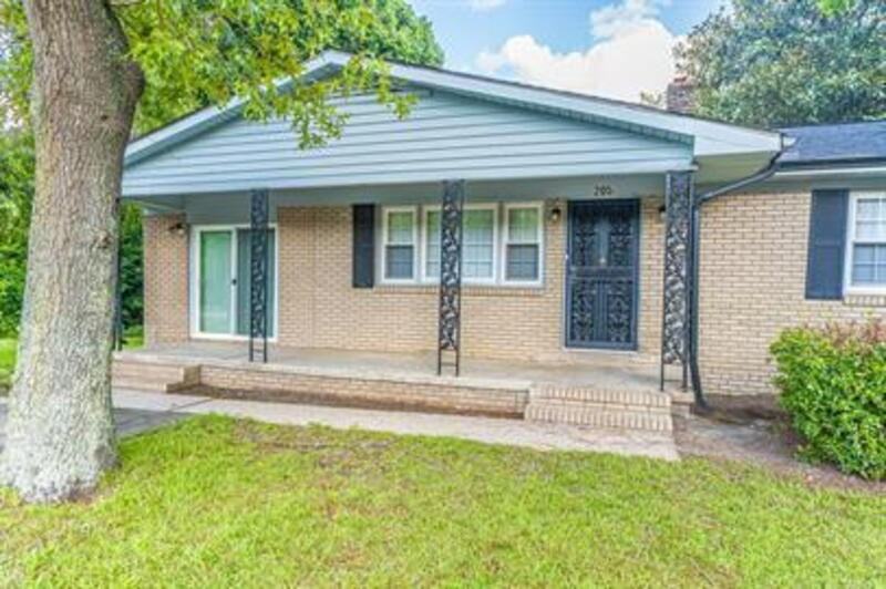 205 N Glover St - Photo 3 of 48