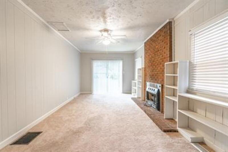205 N Glover St - Photo 5 of 48