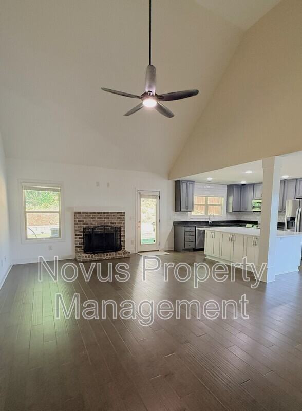 338 Brookstone Dr - Photo 4 of 32