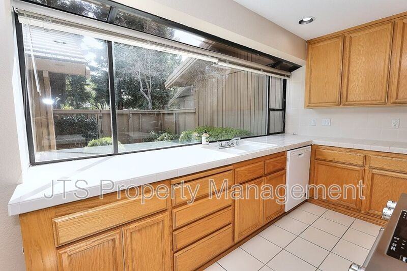 11674 Gold Country Blvd - Photo 4 of 40