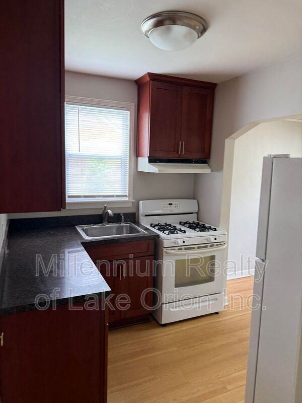 271 Dick Ave - Photo 3 of 16