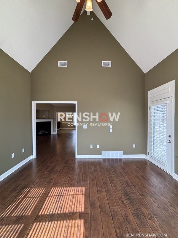 1395 Calumet Farms Dr - Photo 5 of 26