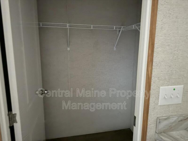 16 Austin Dr - Photo 2 of 9