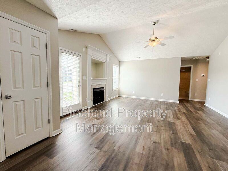 225 Shakerstone Dr - Photo 5 of 22