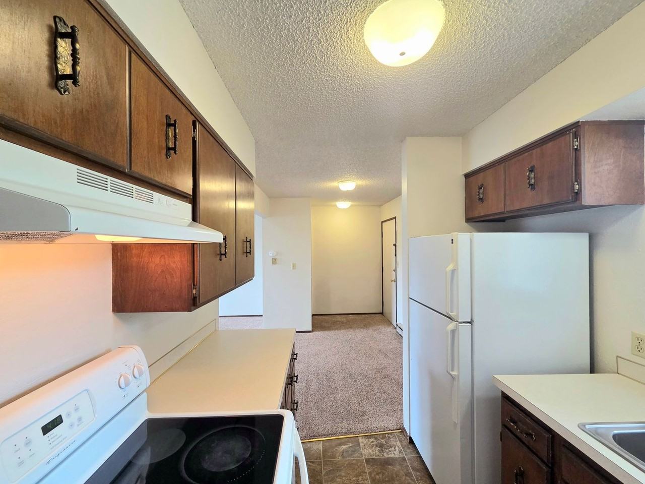 407 Oregon St - Photo 6 of 22