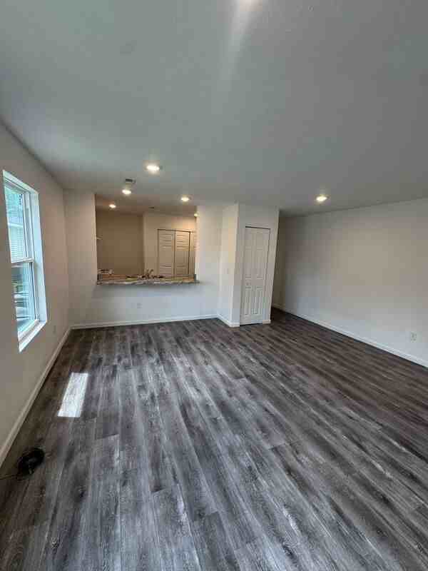 1618 W Scott St #A - Photo 3 of 20