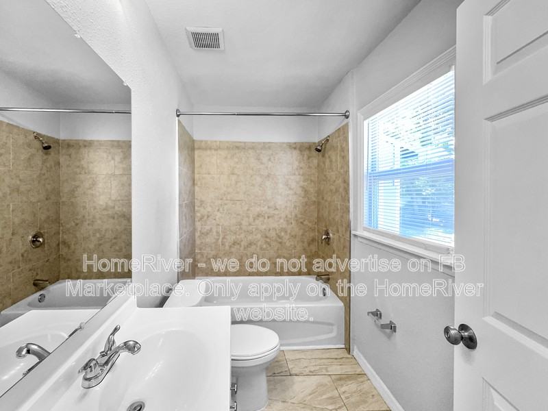 3110 W Hartnett Ave - Photo 4 of 19
