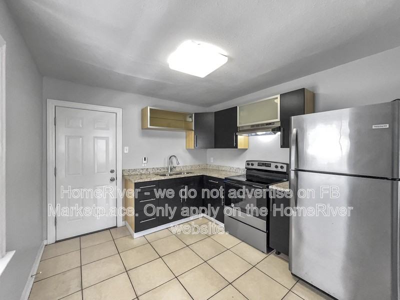 3110 W Hartnett Ave - Photo 7 of 19
