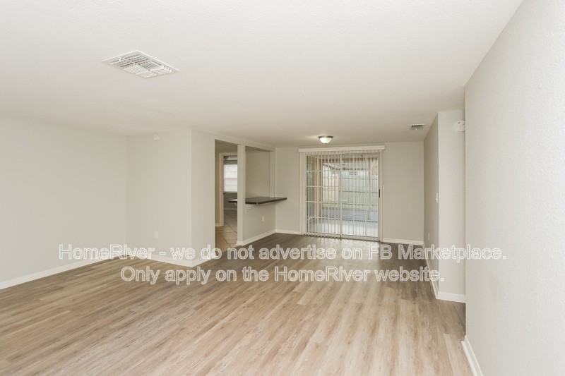 7832 Eugene Dr - Photo 3 of 17