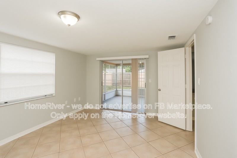7832 Eugene Dr - Photo 4 of 17