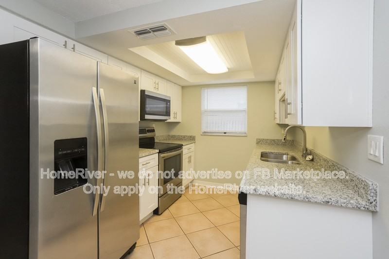 7832 Eugene Dr - Photo 5 of 17
