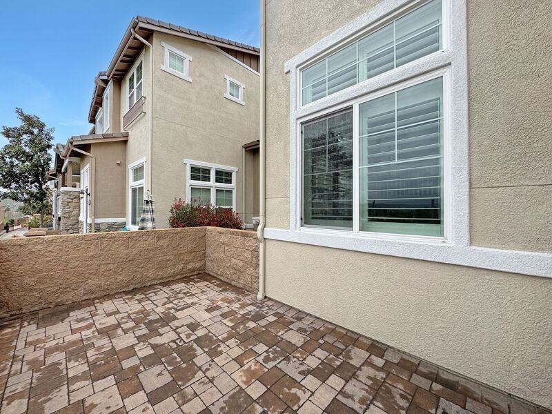 3011 Cole Grade Dr - Photo 2 of 37