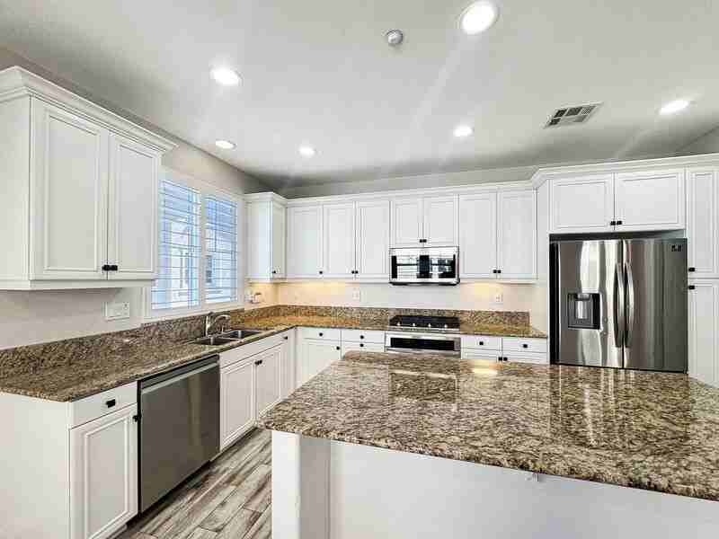 3011 Cole Grade Dr - Photo 4 of 37