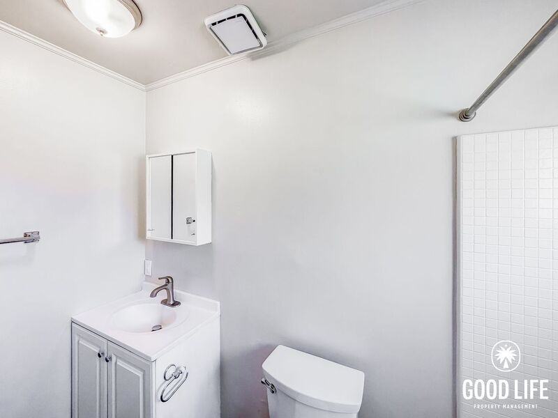 3895 King St - Photo 6 of 18