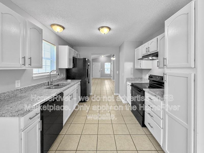 4118 Candy Apple Blvd - Photo 6 of 18