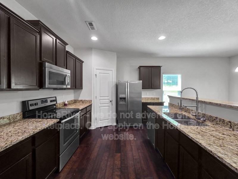 4721 Opus Ln - Photo 6 of 21
