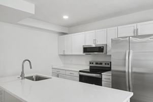 featured image of 908 Indiana St