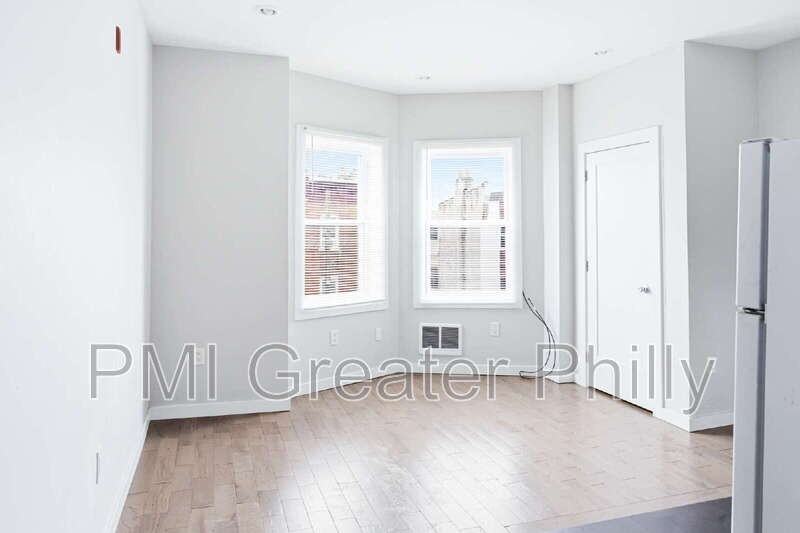 332 N 62nd St #4 - Photo 3 of 9
