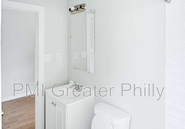332 N 62nd St #4 - Photo 6 of 9