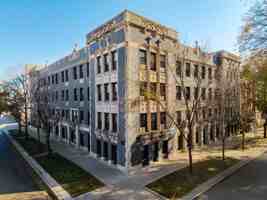 featured image of 4875 N Magnolia Ave