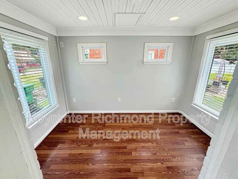 2127 New Berne Rd - Photo 4 of 18