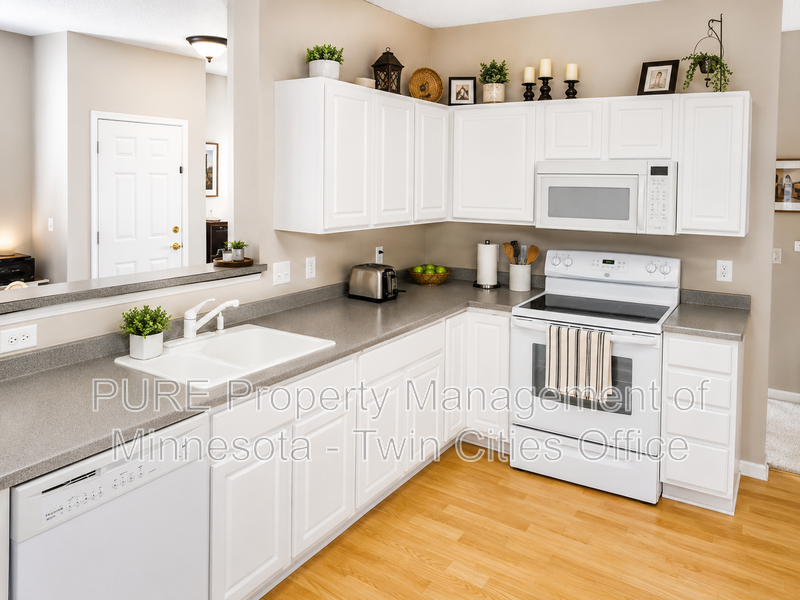 1201 Timber Way - Photo 3 of 10