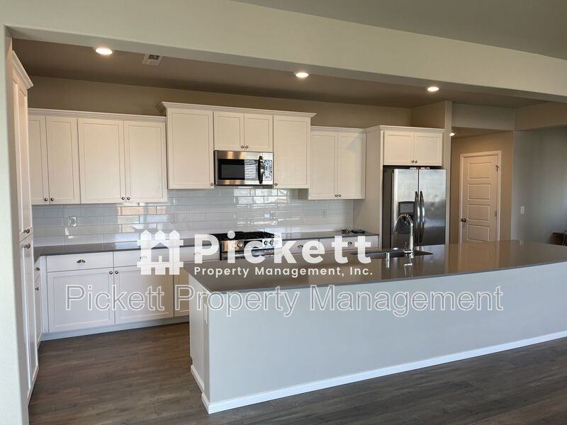 938 Timberline Ave - Photo 7 of 16