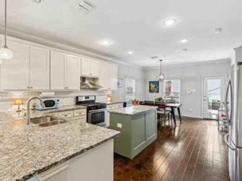 3705 Byers Ave - Photo 3 of 26