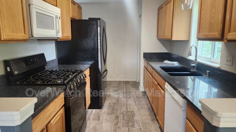 1028 E 8th Ave - Photo 4 of 23