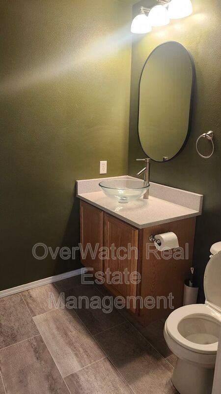 1028 E 8th Ave - Photo 6 of 23