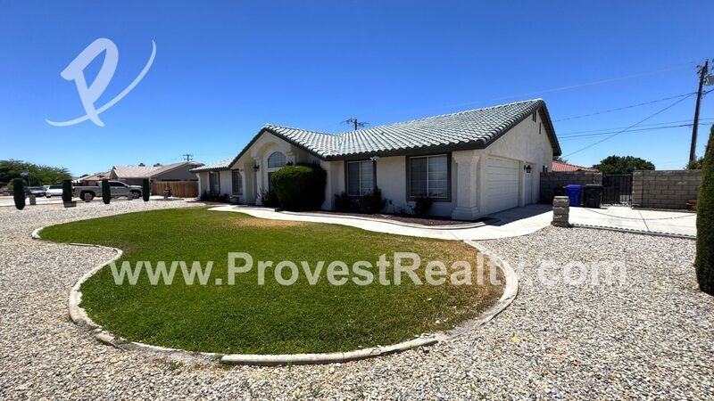 13858 Rincon Rd - Photo 3 of 26