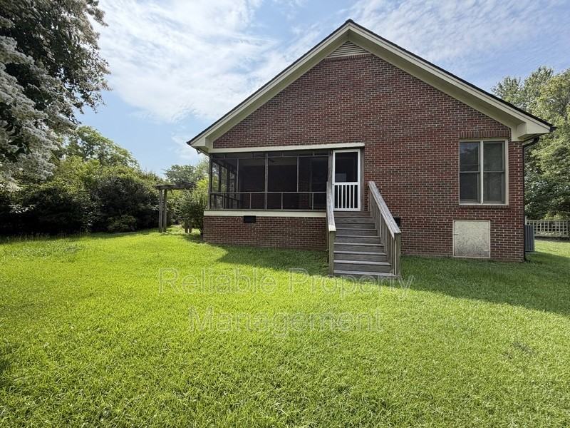 6600 Walnut Cove Dr - Photo 2 of 17