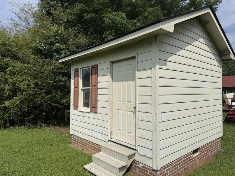 6600 Walnut Cove Dr - Photo 3 of 17