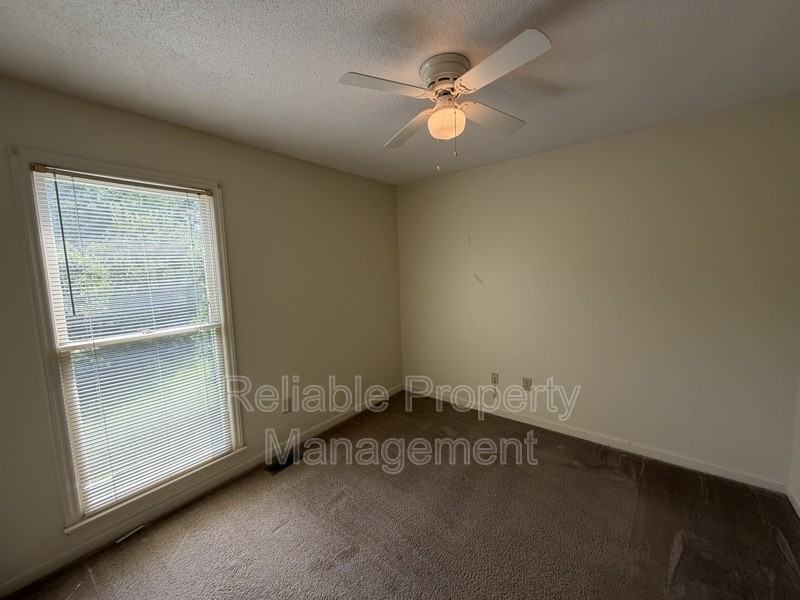 6600 Walnut Cove Dr - Photo 4 of 17