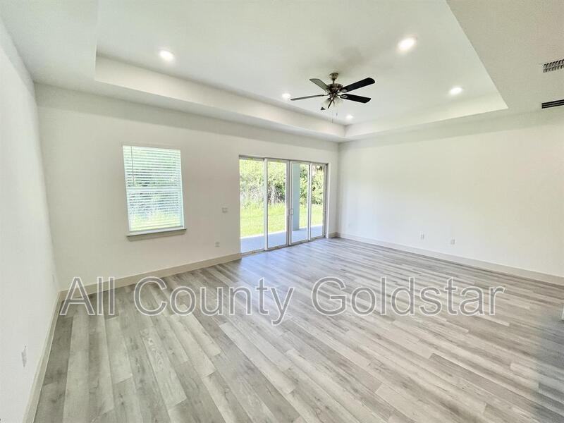 558 Rutland Cir - Photo 6 of 18