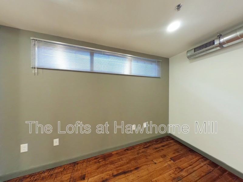 1101 Hawthorne Ln #214 - Photo 2 of 11